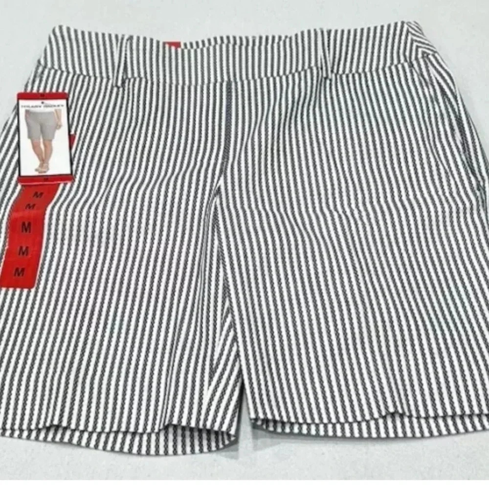 Hilary Radley Women's Pull On Mid Rise Stretch Comfort Bermuda Shorts Medium